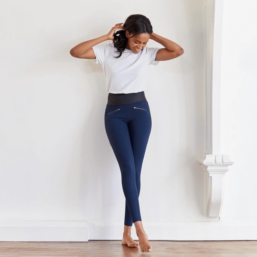 ADAY throw it higher legging